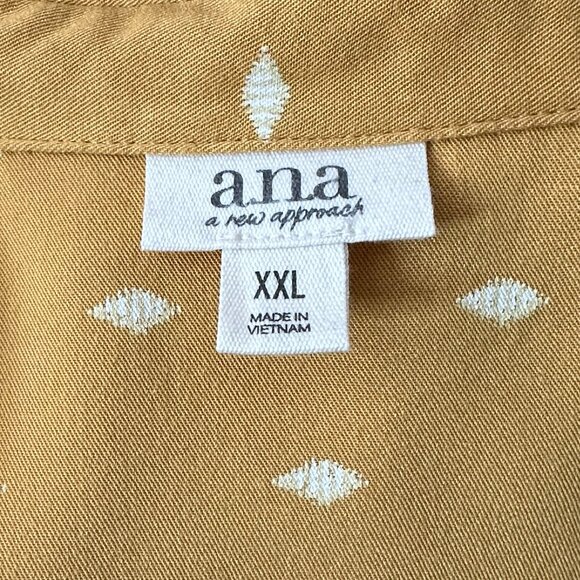 Gold & White a.n.a. Button Down Blouse XXL So comfortable! - Picture 9 of 10